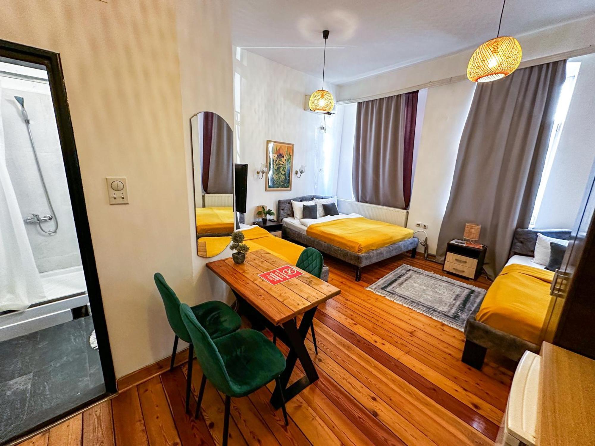 The Only One Apartments Ni Exterior foto